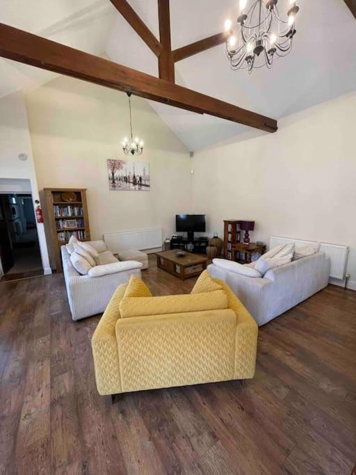 The Old Hay Barn - Games Room, Gym, Sleeps 8 Godmanchester Exteriér fotografie